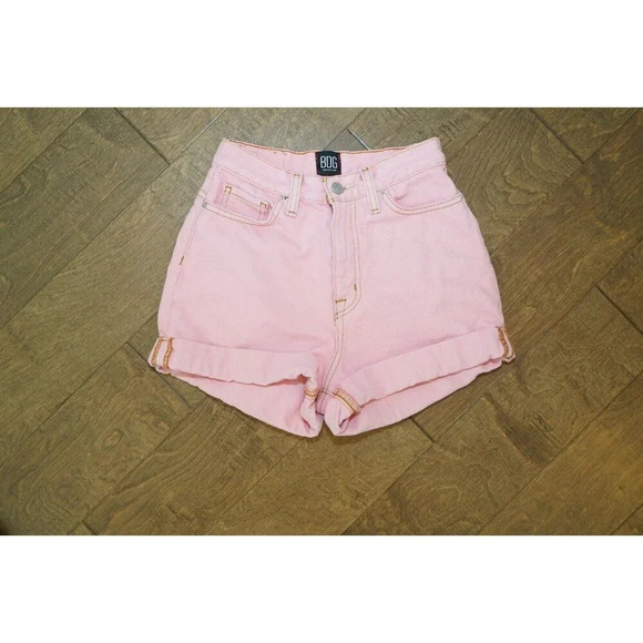 BDG Urban Outfitters Pink‎ Mom High Rise Denim Shorts Size 24 - Picture 2 of 6